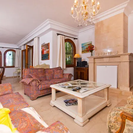 Tita De Manresa, Con Jardines Y Vista Mar * الكوذيا